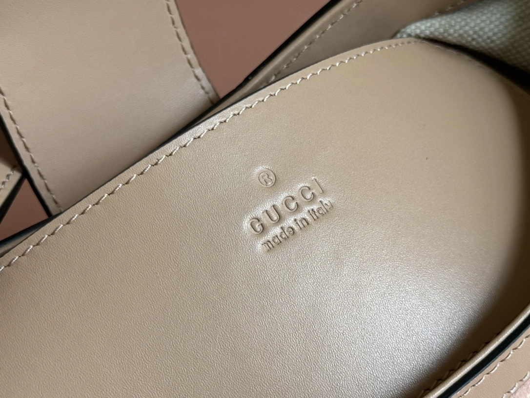Lightweight Gucci Hobo Bags 72445
