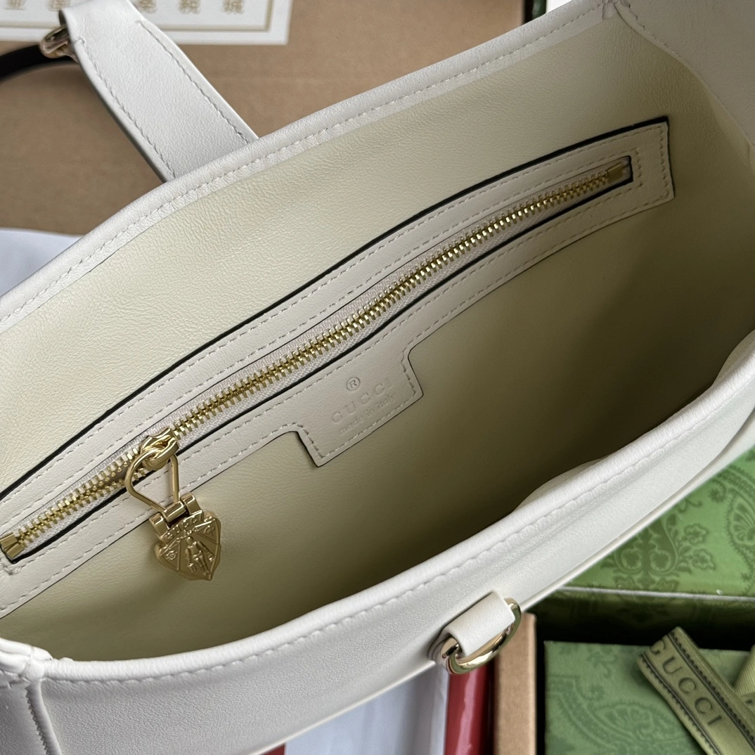 EyeCatching Gucci Hobo Bags 72444