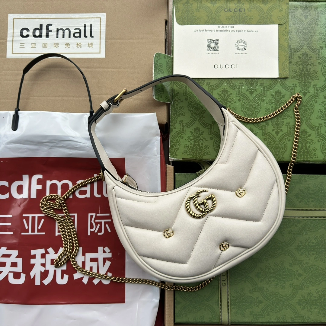 Sporty Gucci Hobo Bags 72437