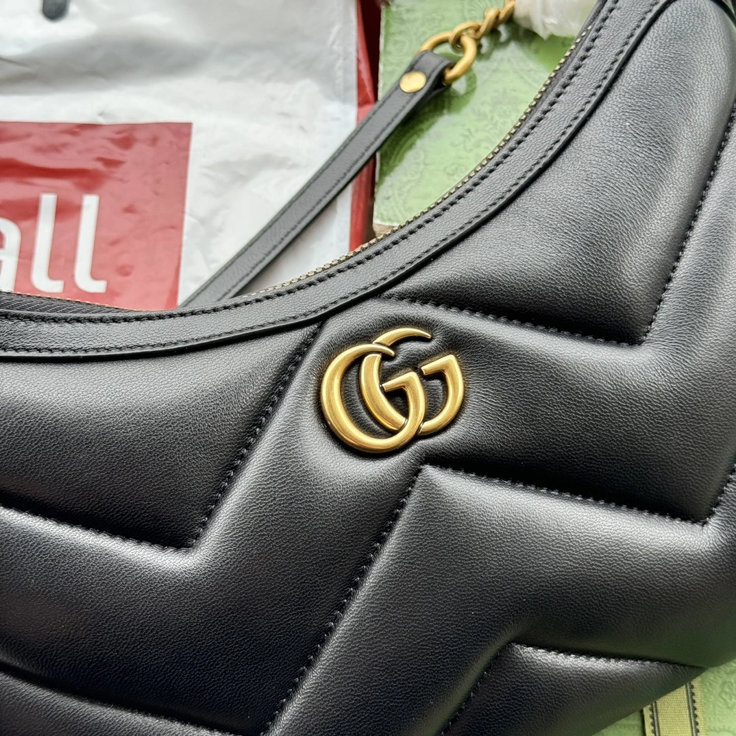 Gucci Hobo Bags Elegant 72438