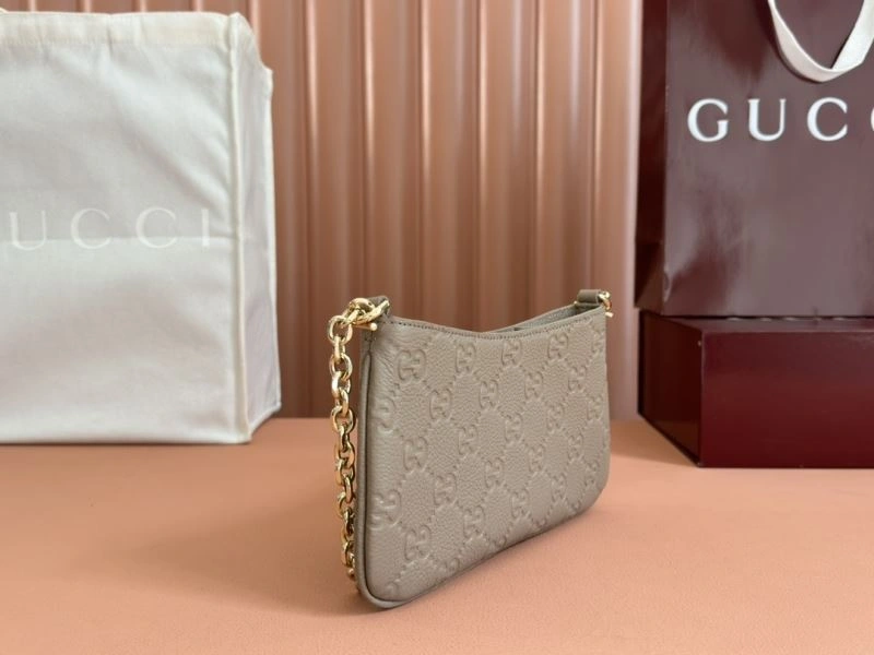 EyeCatching Gucci Hobo Bags 64853