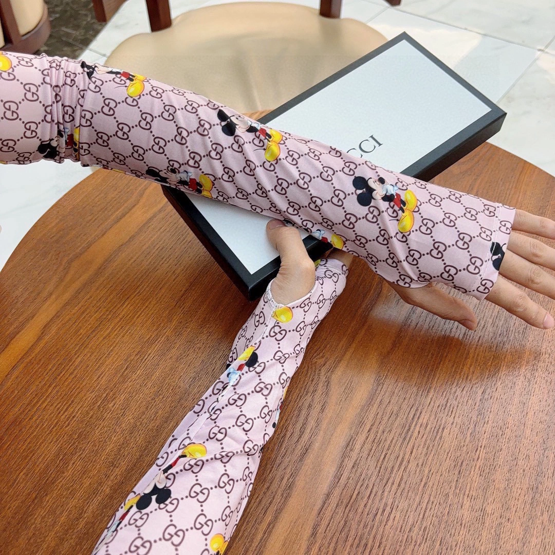 DailyWear Gucci Ice Silk Sleeves 264939