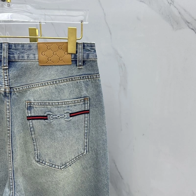 Seasonal Gucci Jeans 128160