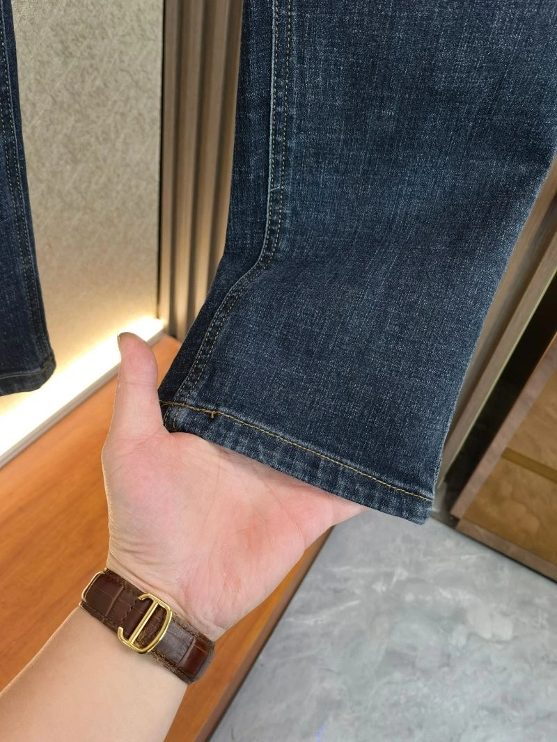 Casual Gucci Jeans 128140