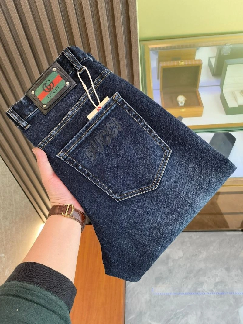 Gucci Jeans ModernLook 128142