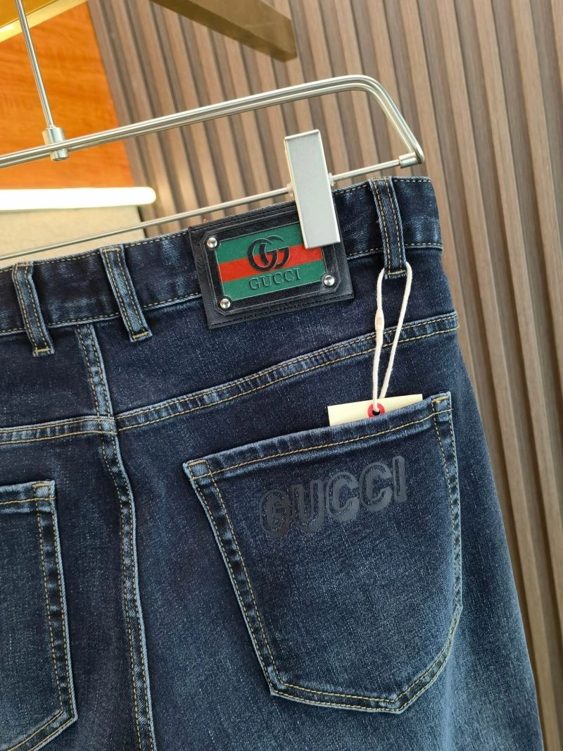 Gucci Jeans ModernLook 128142