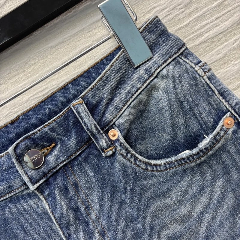 ModernLook Gucci Jeans 124960