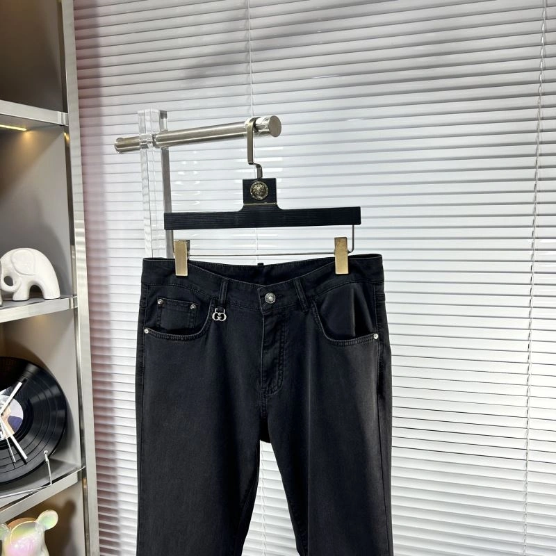 Comfortable Gucci Jeans 127332