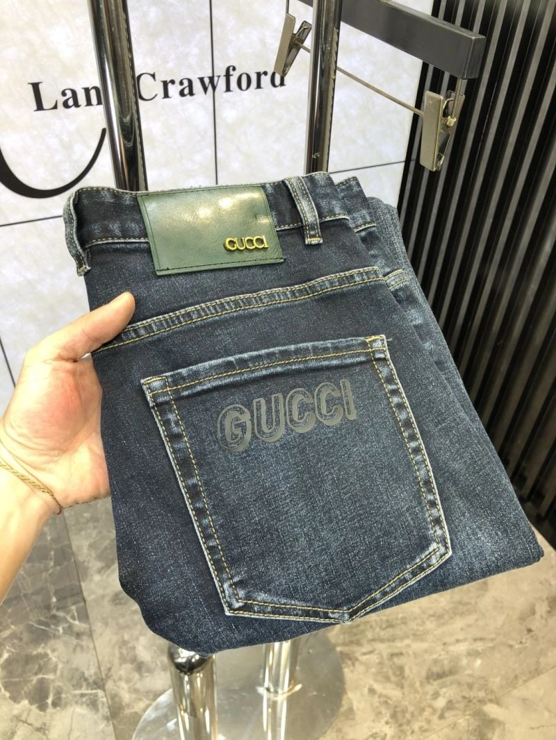 EyeCatching Gucci Jeans 127348