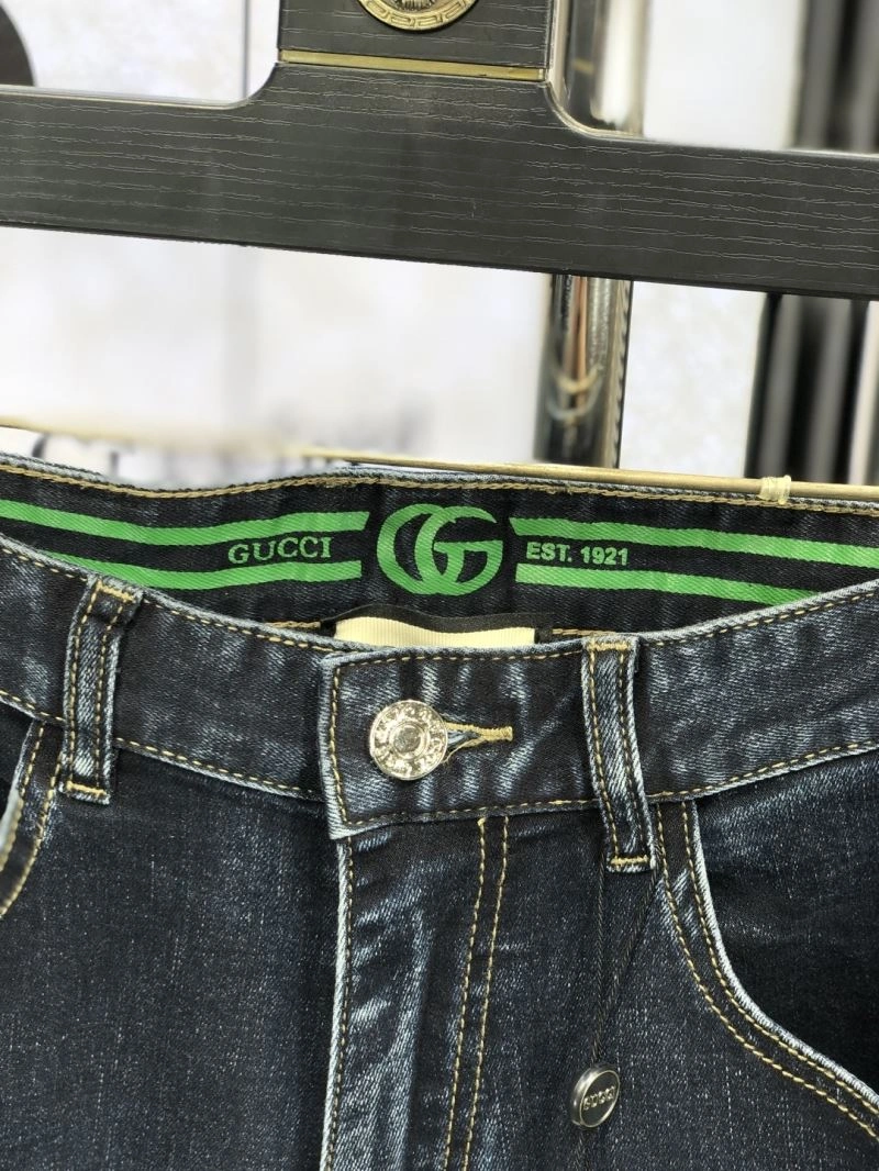 EyeCatching Gucci Jeans 127348