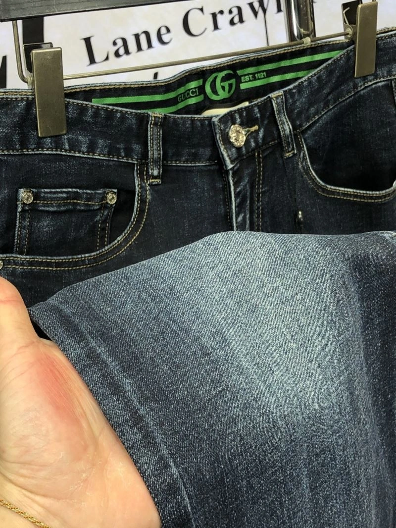 EyeCatching Gucci Jeans 127348