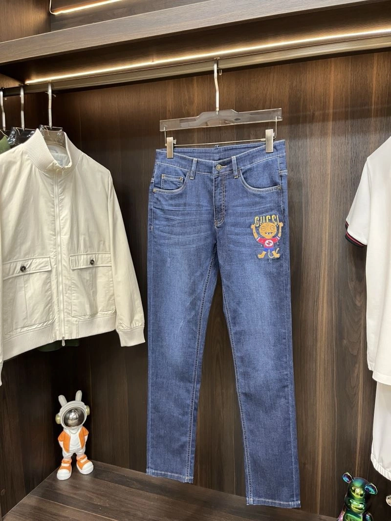 Lightweight Gucci Jeans 126850