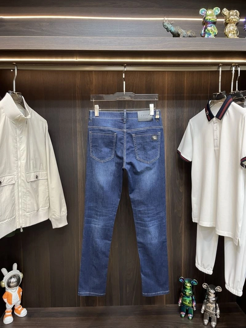 Lightweight Gucci Jeans 126850