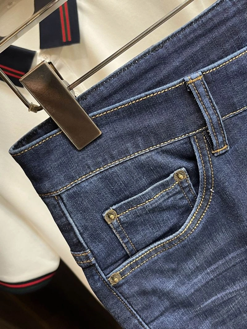 Lightweight Gucci Jeans 126850