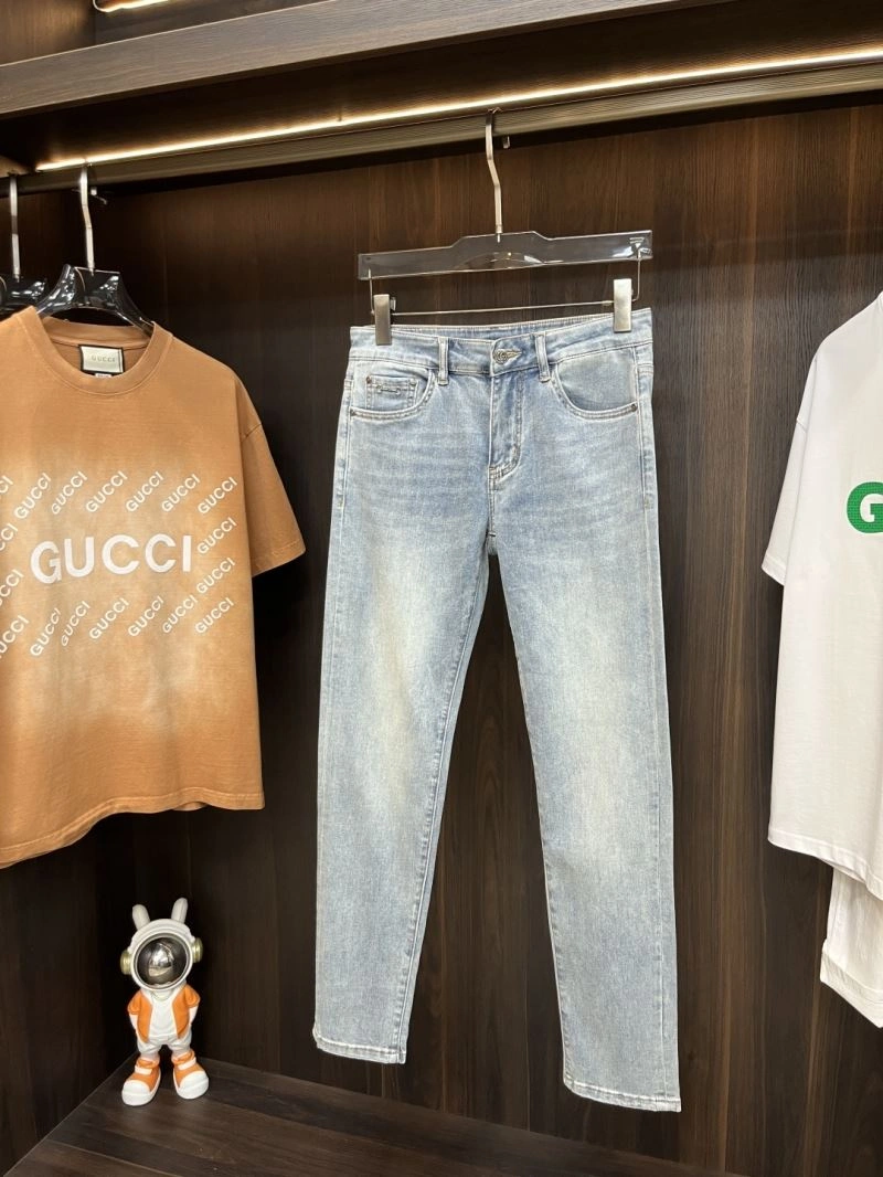 Comfortable Gucci Jeans 126836