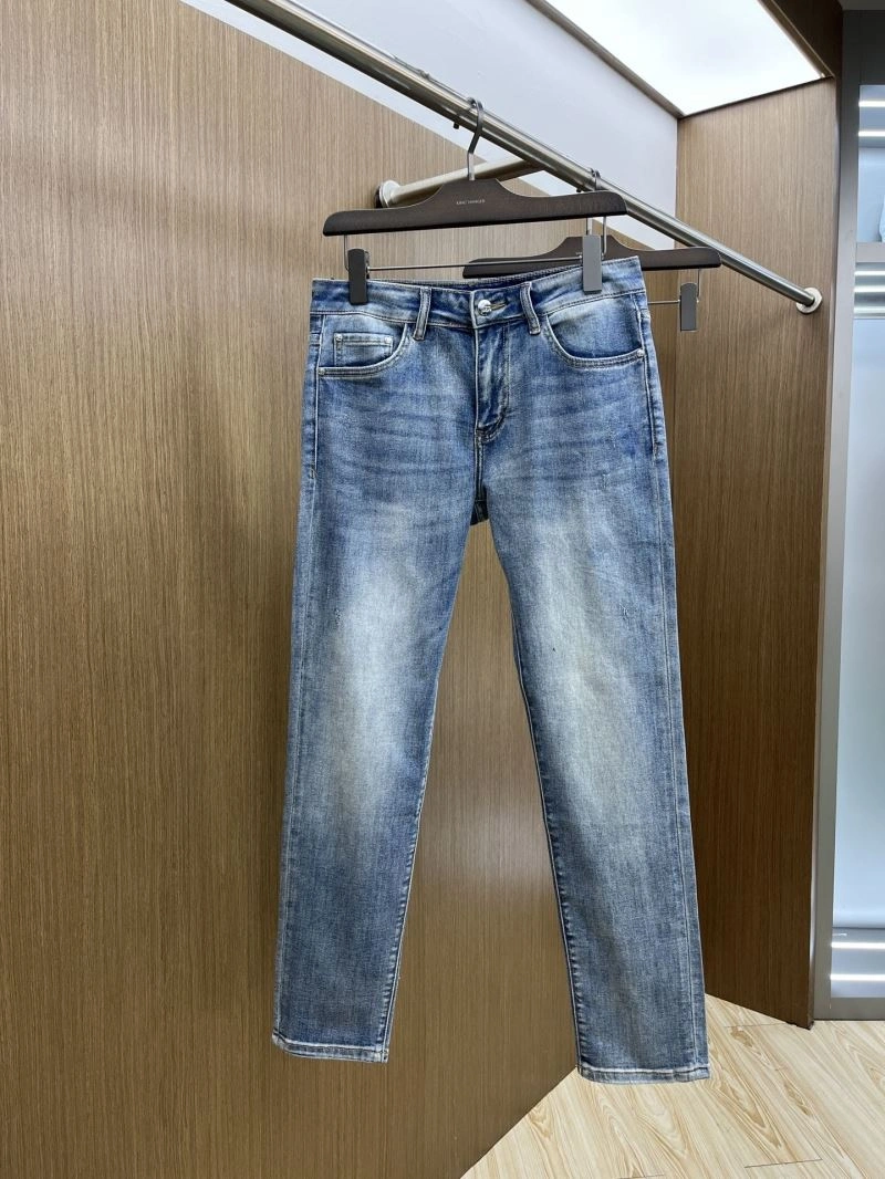 Resilient Gucci Jeans 126828