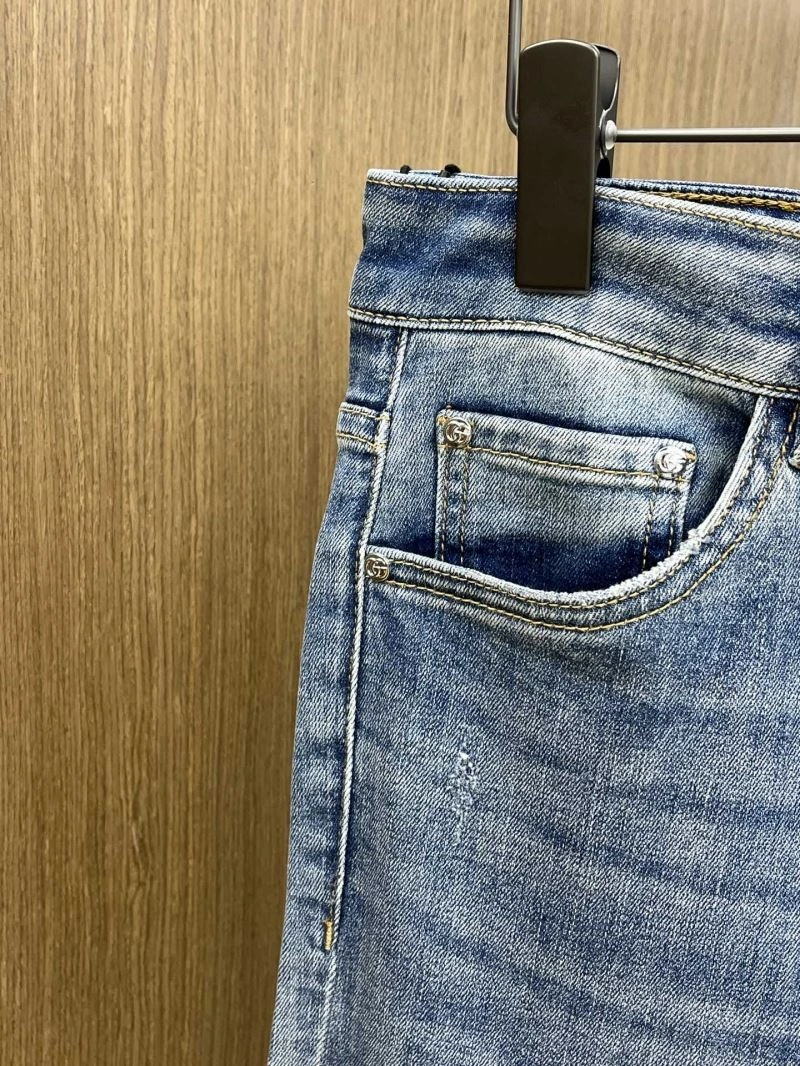 Resilient Gucci Jeans 126828