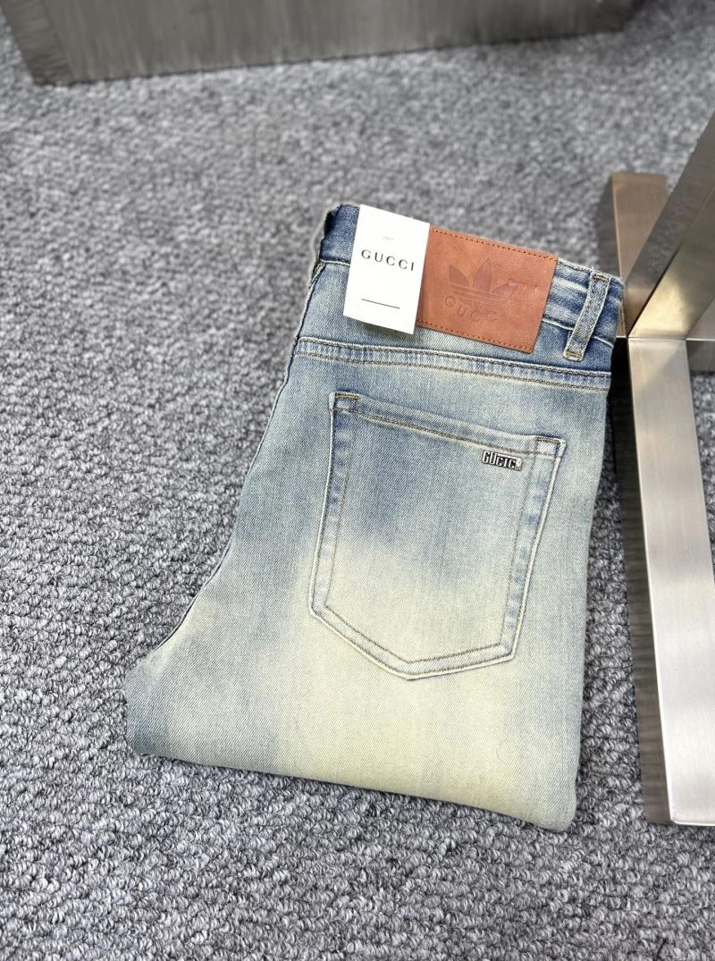 Vibrant Gucci Jeans 126825