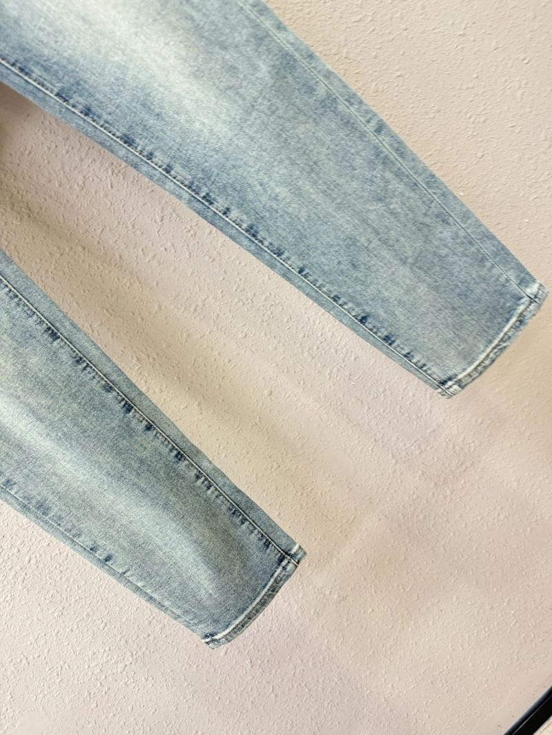 Resilient Gucci Jeans 126399