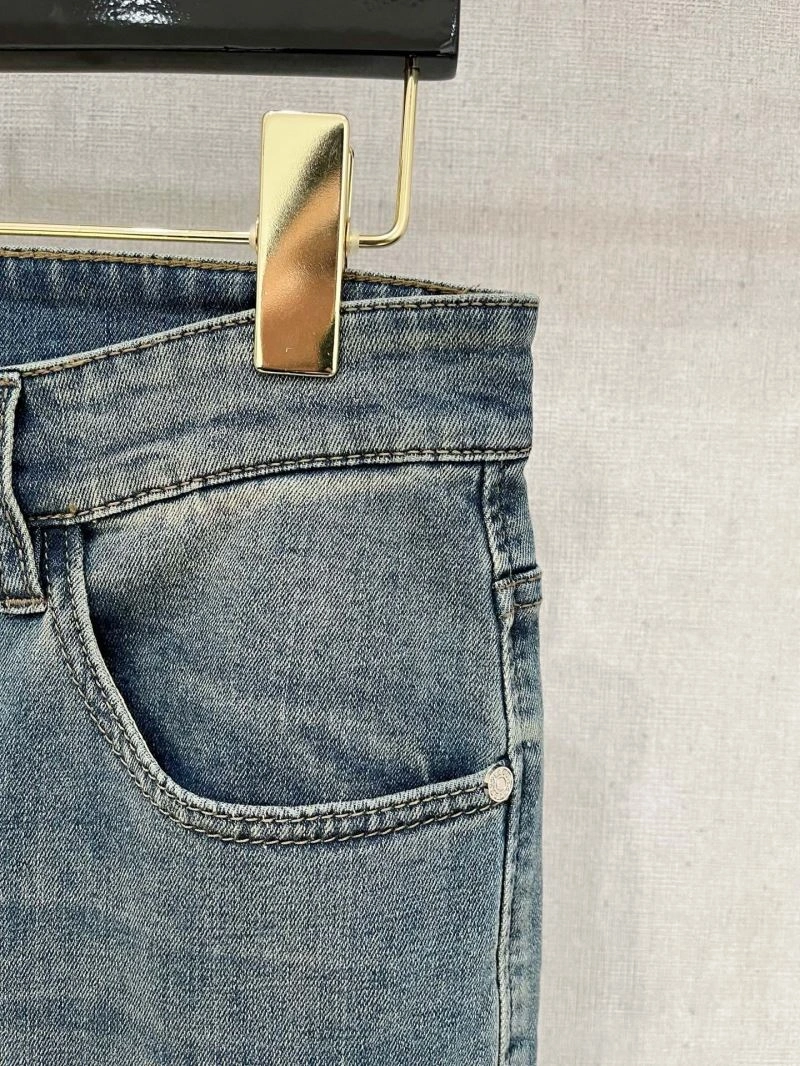 Seasonal Gucci Jeans 126407