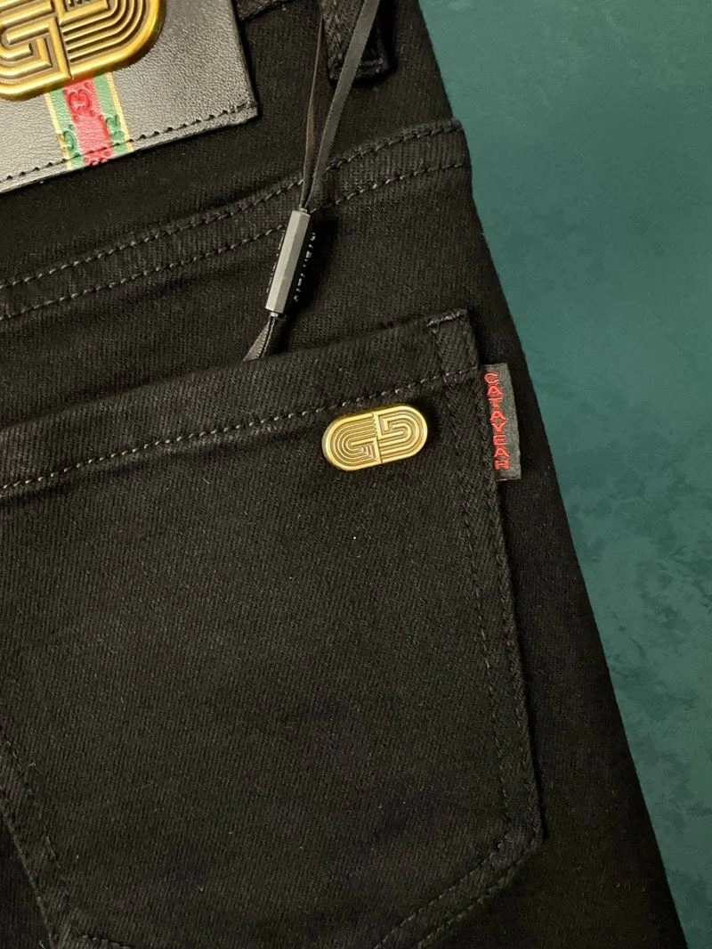 Durable Gucci Jeans 126021