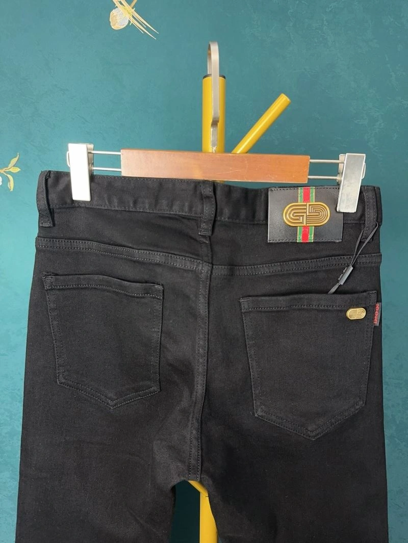 Durable Gucci Jeans 126021