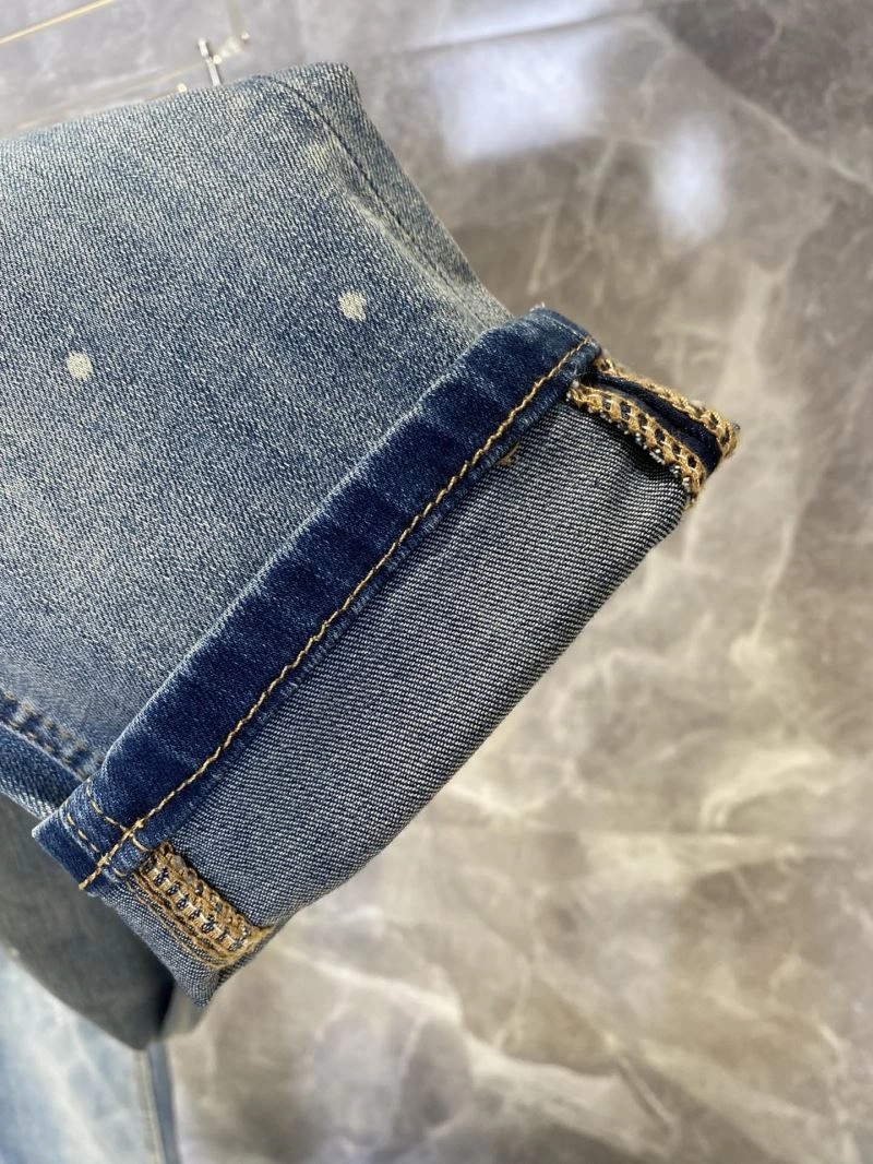 Seasonal Gucci Jeans 126017