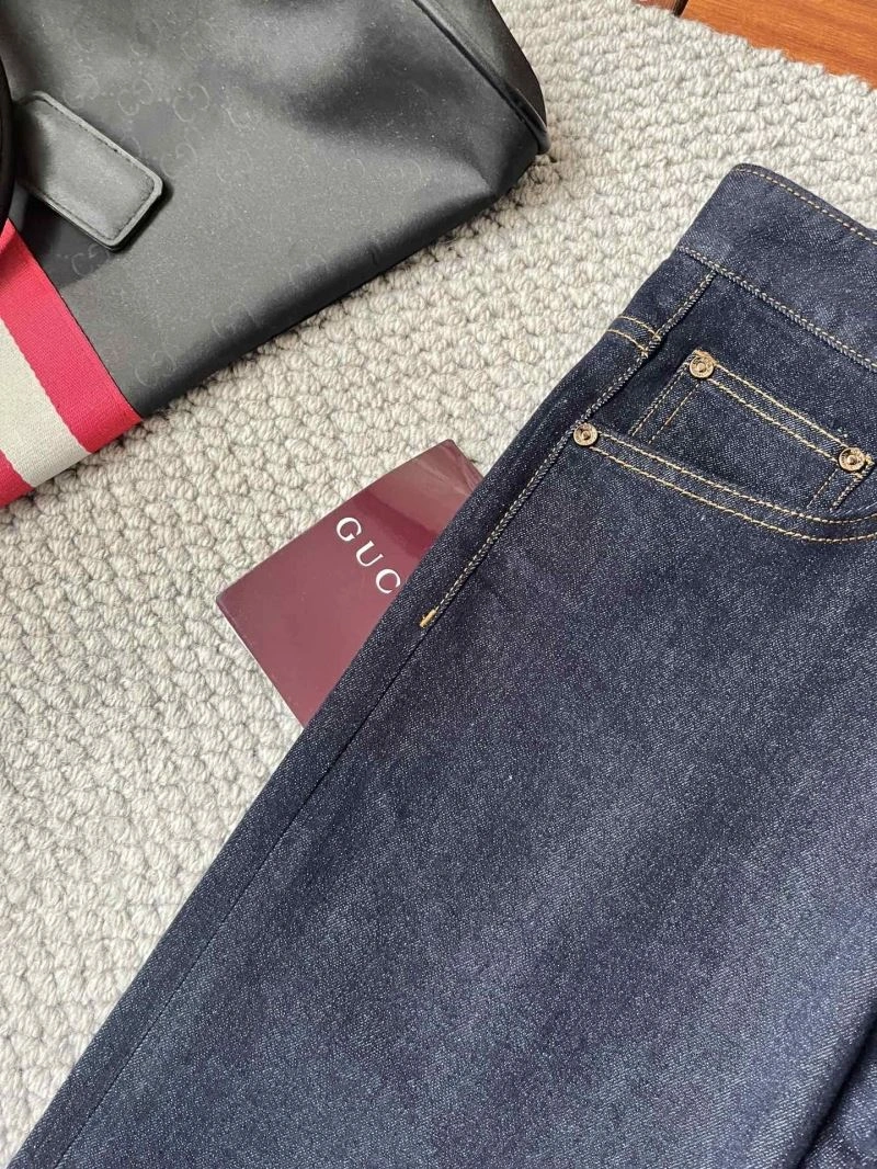 WaterResistant Gucci Jeans 126020