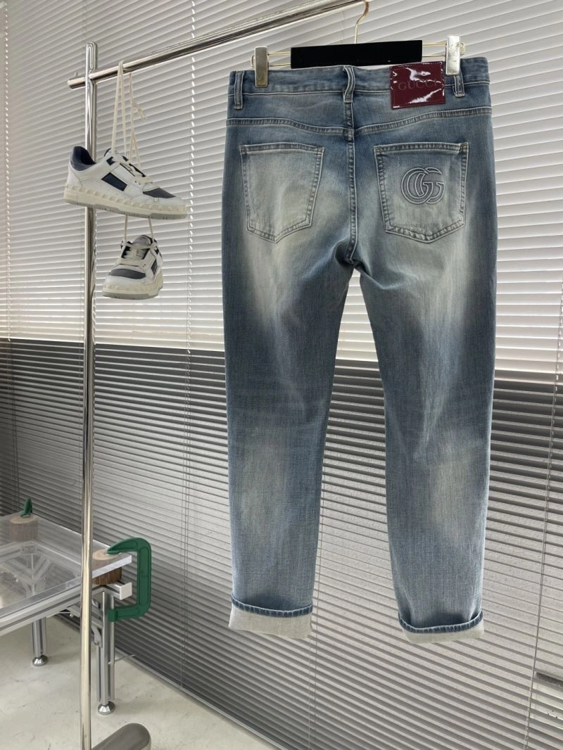 Gucci Jeans Minimalist 126002