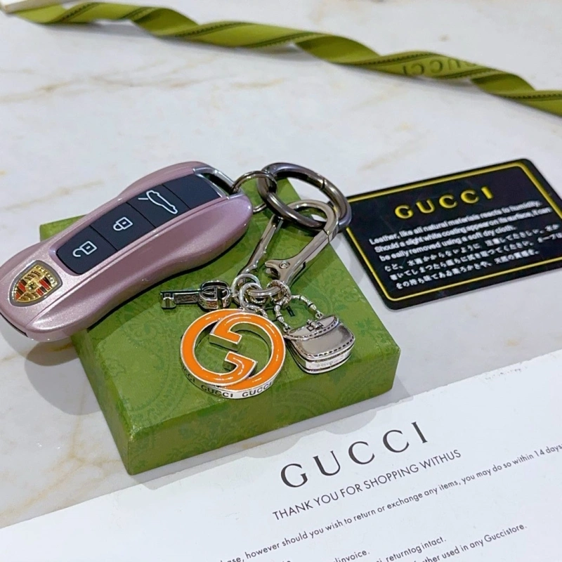Supportive Gucci Keychains 266453