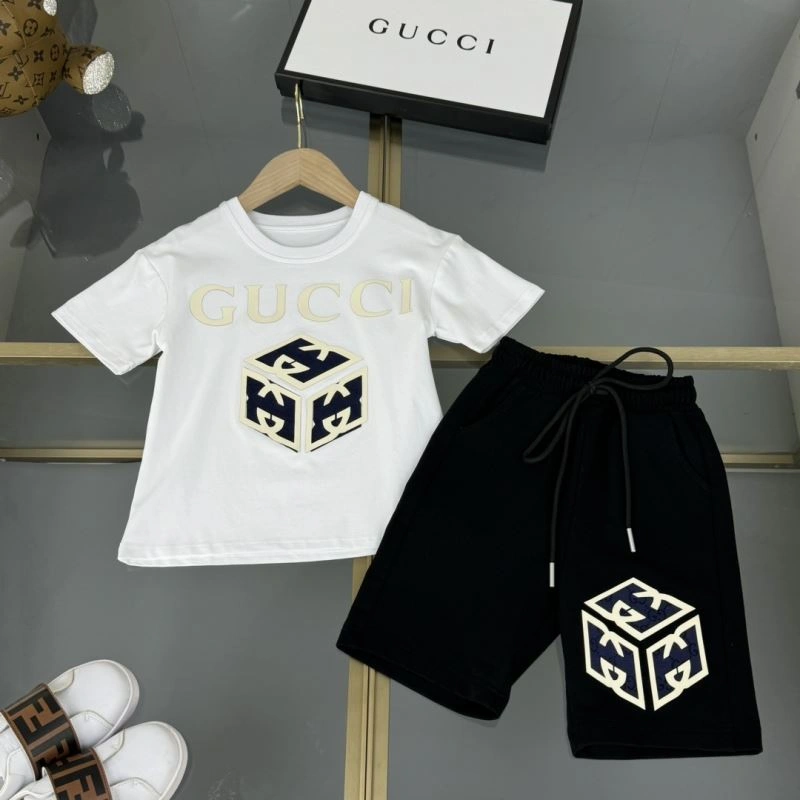 Chic Gucci Kids 125155
