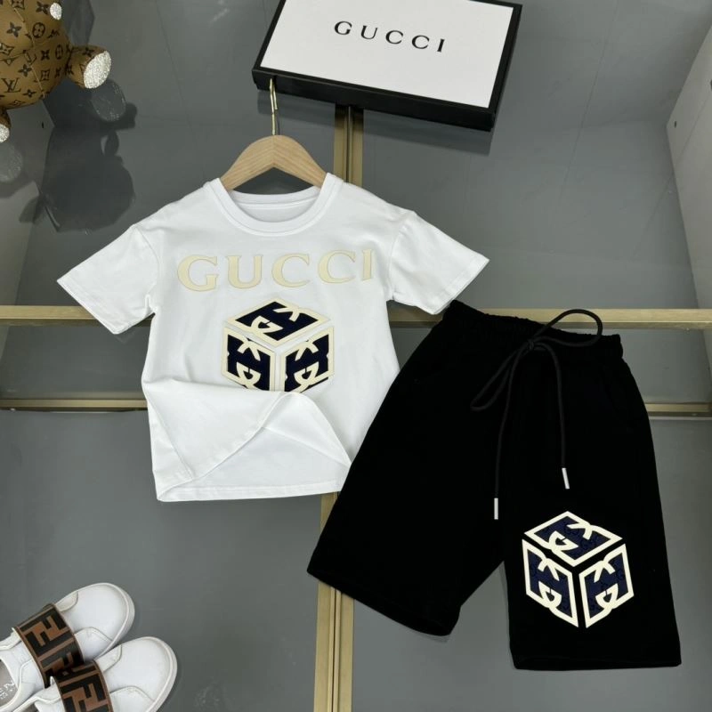 Chic Gucci Kids 125155