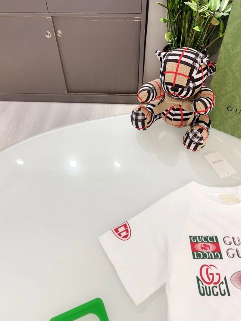 Sleek Gucci Kids 125579