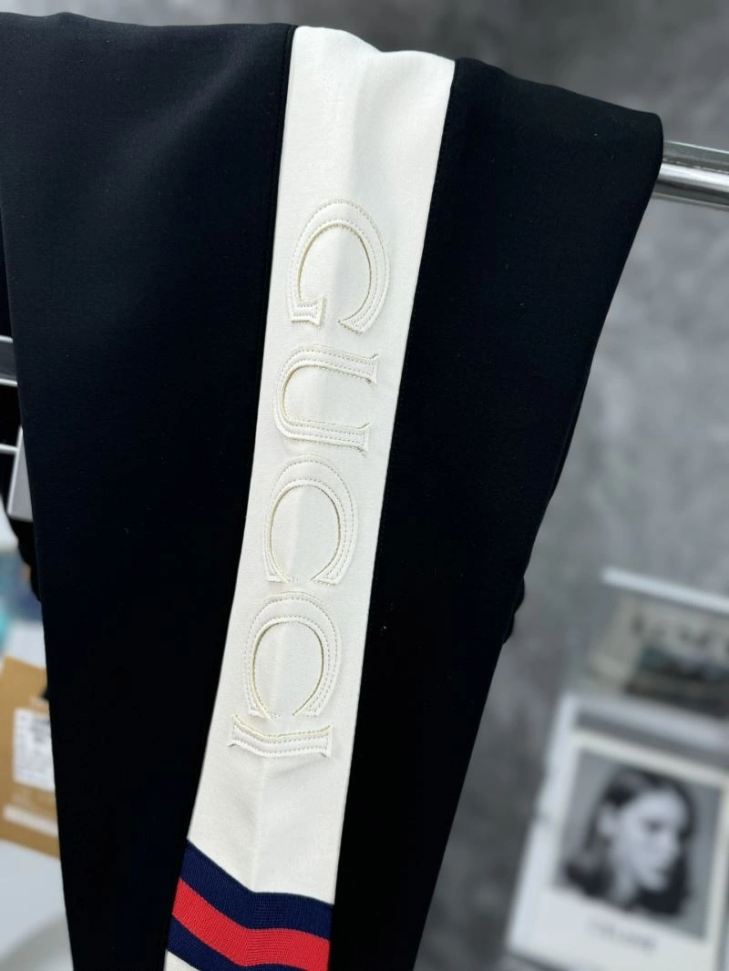 Gucci Long Pants Minimalist 127736