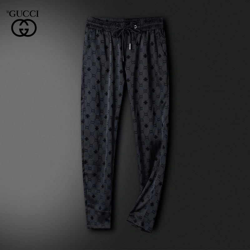 Contemporary Gucci Long Suits 128962