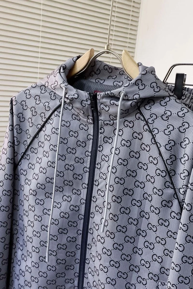 Breathable Gucci Long Suits 128867