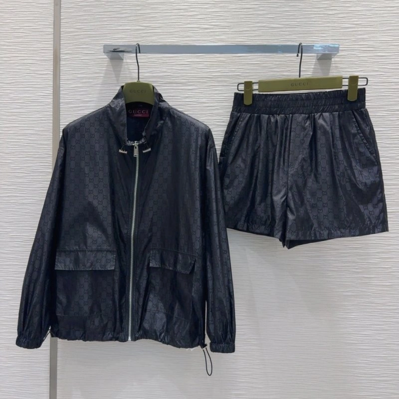 Gucci Long Suits Practical 124672