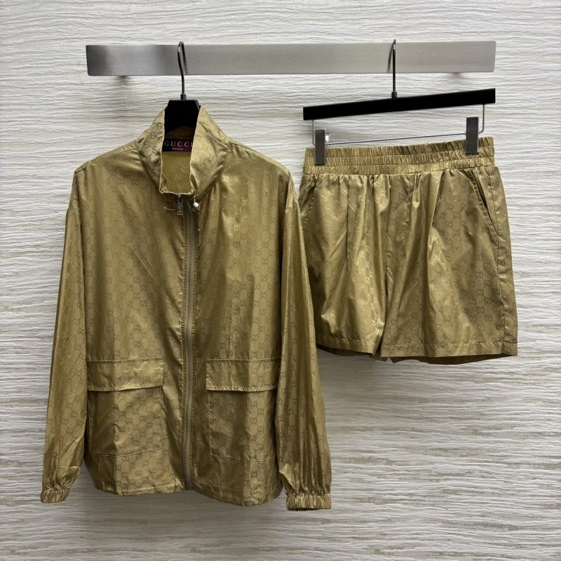 Gucci Long Suits Durable 124668