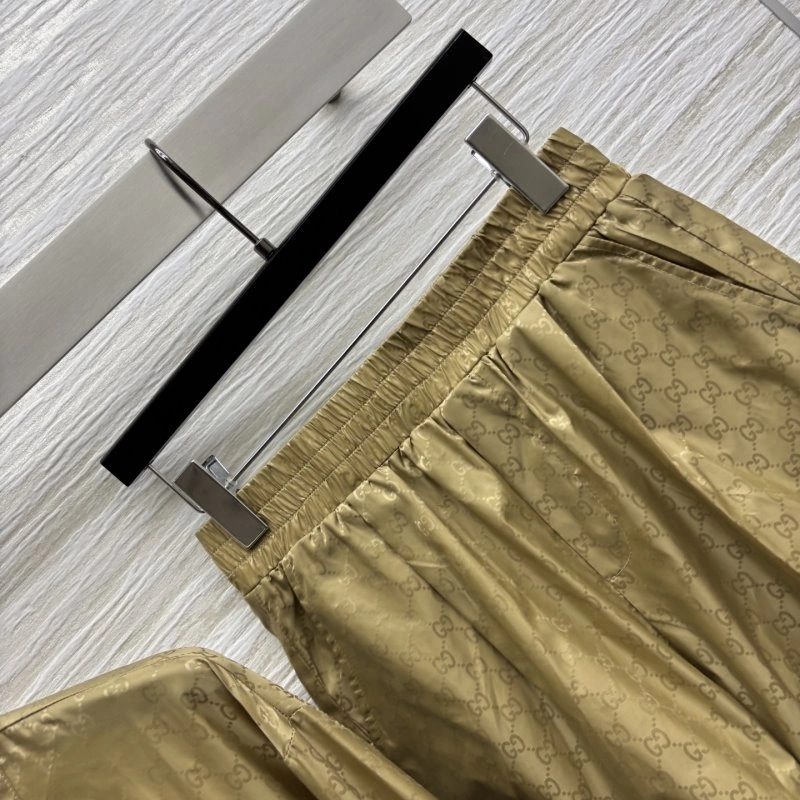 Gucci Long Suits Durable 124668