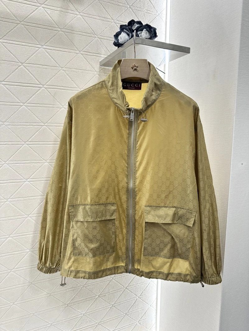 Vibrant Gucci Long Suits 124662