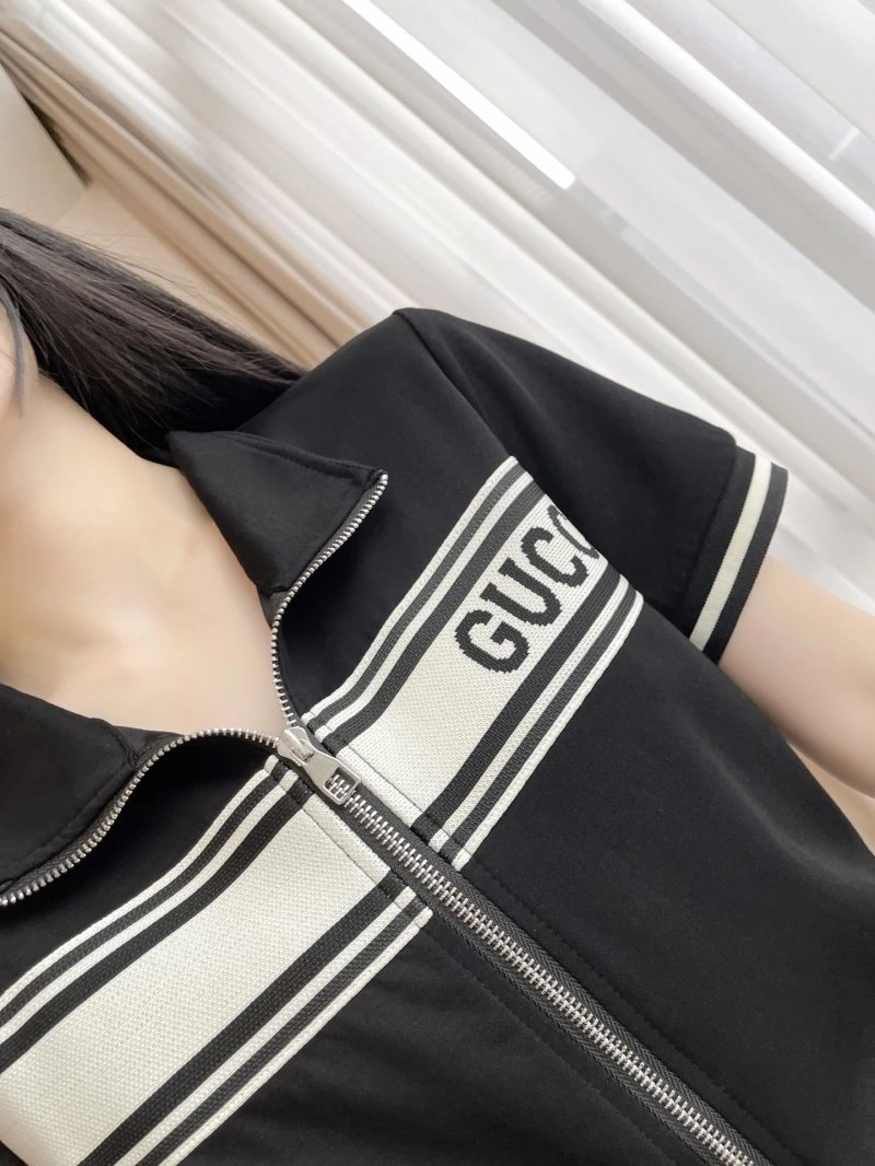 Comfortable Gucci Long Suits 124946