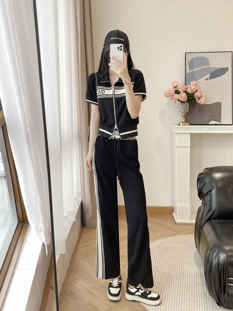 Comfortable Gucci Long Suits 124946