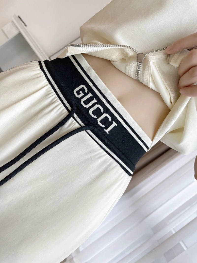 Gucci Long Suits Supportive 124962