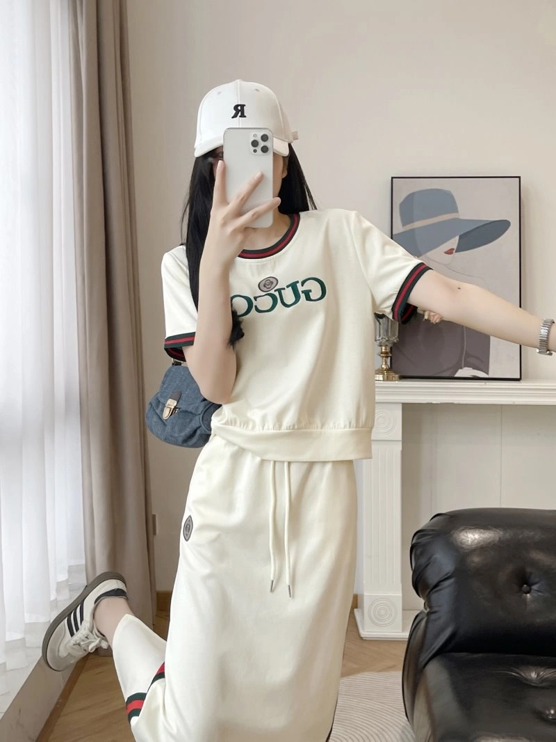 Gucci Long Suits EasyMatch 124955