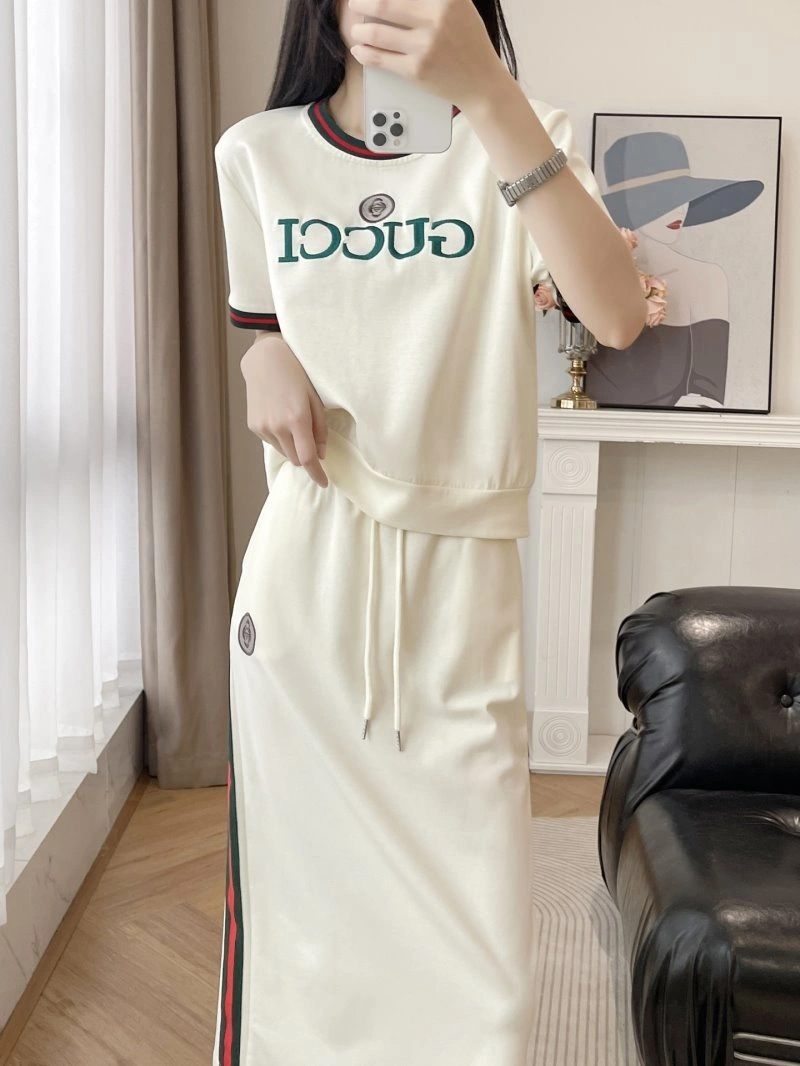 Gucci Long Suits EasyMatch 124955