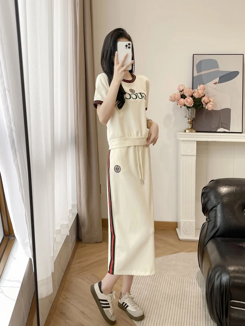 Gucci Long Suits EasyMatch 124955