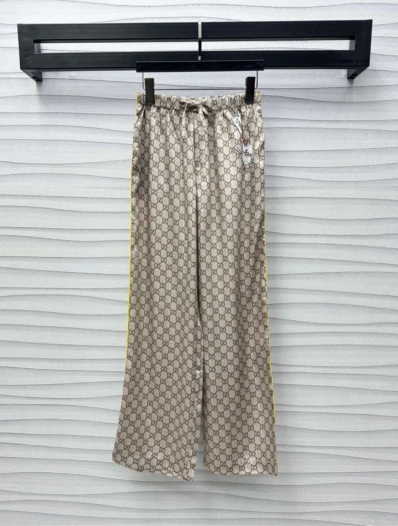 Cozy Gucci Long Suits 124453