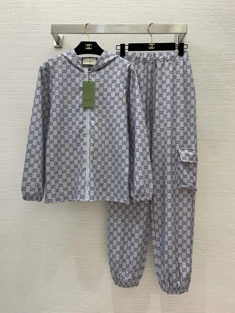Cozy Gucci Long Suits 124451