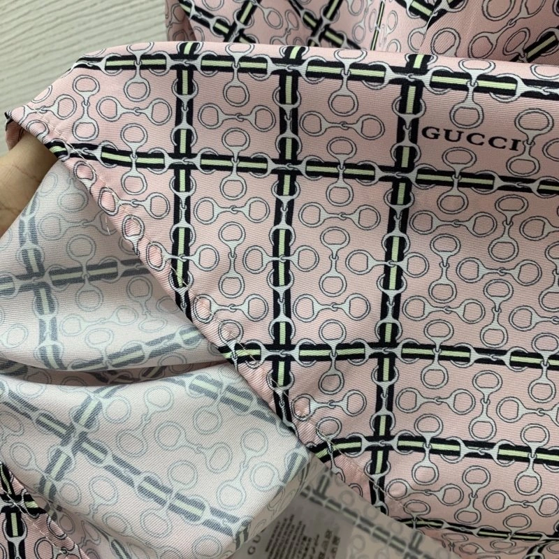 Gucci Long Suits ModernLook 124444