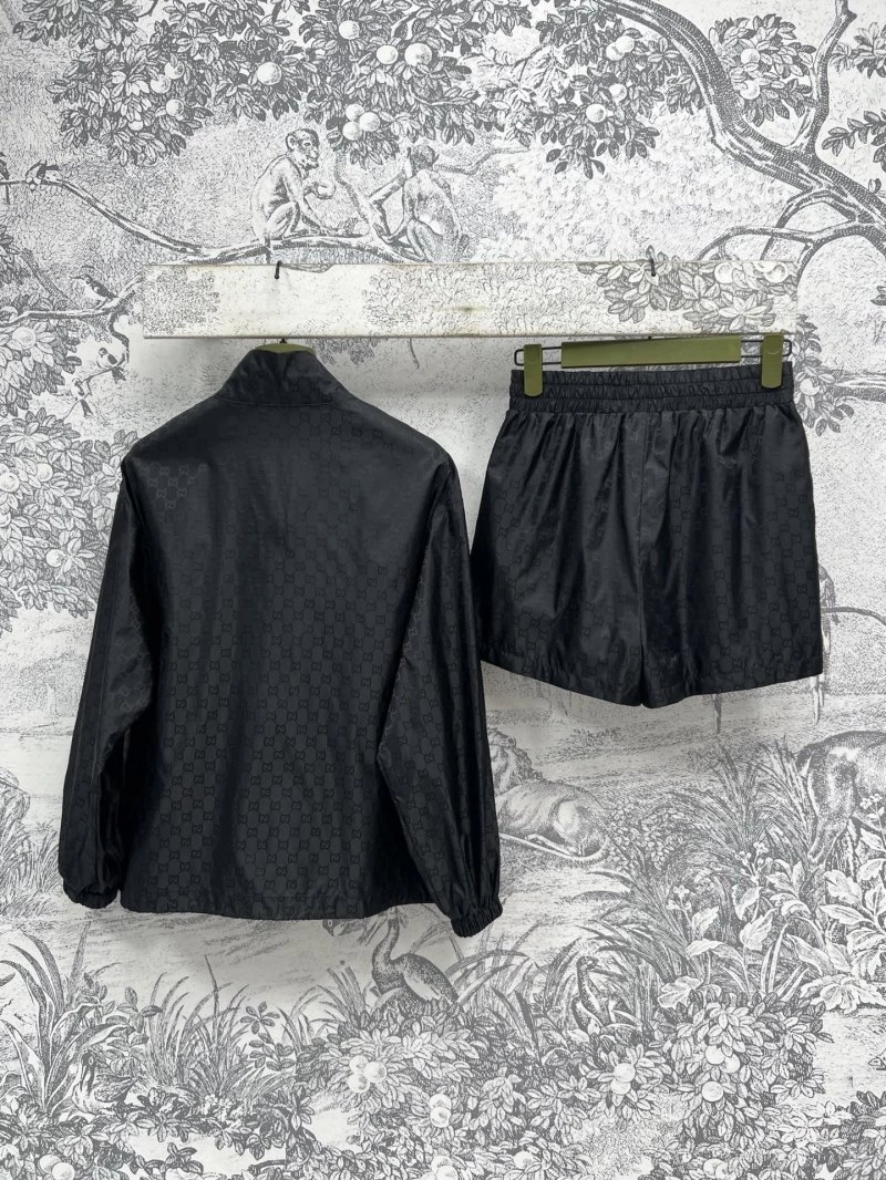 Resilient Gucci Long Suits 124428